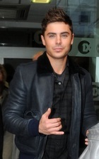 Zac Efron : zac-efron-1322673568.jpg