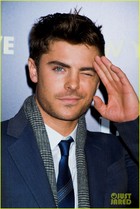 Zac Efron : zac-efron-1323359673.jpg