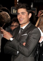 Zac Efron : zac-efron-1323359926.jpg