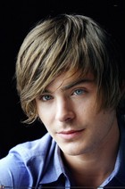 Zac Efron : zac-efron-1325052237.jpg