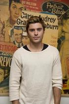 Zac Efron : zac-efron-1328727725.jpg