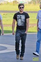 Zac Efron : zac-efron-1330543766.jpg