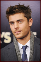 Zac Efron : zac-efron-1359220934.jpg