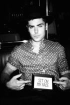 Zac Efron : zac-efron-1361776996.jpg