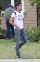 Zac Efron : zac-efron-1371075280.jpg