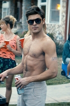 Zac Efron : zac-efron-1379376998.jpg