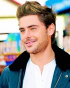 Zac Efron : zac-efron-1386709531.jpg