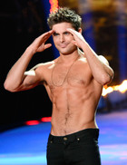 Zac Efron : zac-efron-1398192220.jpg