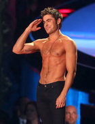 Zac Efron : zac-efron-1398534221.jpg