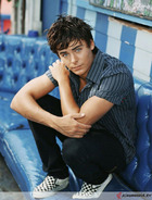 Zac Efron : zac-efron-1403101393.jpg