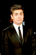 Zac Efron : zac-efron-1407527731.jpg