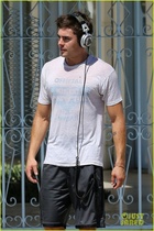 Zac Efron : zac-efron-1408464532.jpg