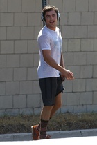 Zac Efron : zac-efron-1408721309.jpg