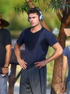 Zac Efron : zac-efron-1409589618.jpg