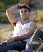 Zac Efron : zac-efron-1410444867.jpg