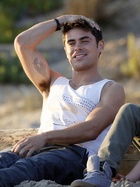 Zac Efron : zac-efron-1411604346.jpg