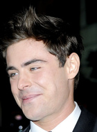 Zac Efron : zac-efron-1416010235.jpg