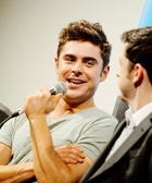 Zac Efron : zac-efron-1426192201.jpg