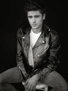 Zac Efron : zac-efron-1427508902.jpg