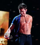 Zac Efron : zac-efron-1440178644.jpg