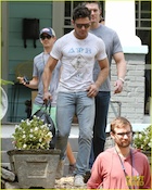 Zac Efron : zac-efron-1441993631.jpg