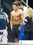 Zac Efron : zac-efron-1457272010.jpg