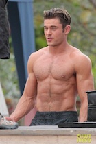 Zac Efron : zac-efron-1457657712.jpg