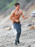 Zac Efron : zac-efron-1461541033.jpg