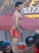 Zac Efron : zac-efron-1465744019.jpg