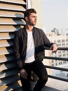 Zac Efron : zac-efron-1503614881.jpg