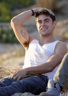 Zac Efron : zac-efron-1564335097.jpg