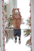 Zac Efron : zac-efron-1570622876.jpg