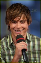 Zac Efron : zac_efron_1184944480.jpg