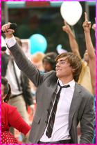 Zac Efron : zac_efron_1186007305.jpg