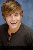 Zac Efron : zac_efron_1186237241.jpg