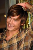 Zac Efron : zac_efron_1186543830.jpg