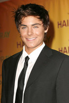 Zac Efron : zac_efron_1187630111.jpg