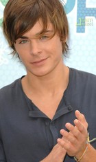 Zac Efron : zac_efron_1189647693.jpg