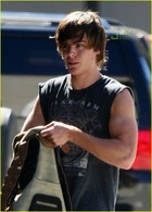 Zac Efron : zac_efron_1192928381.jpg