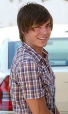 Zac Efron : zac_efron_1192928525.jpg