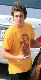 Zac Efron : zac_efron_1193504763.jpg