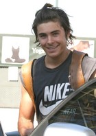 Zac Efron : zac_efron_1193959496.jpg