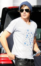 Zac Efron : zac_efron_1194121237.jpg