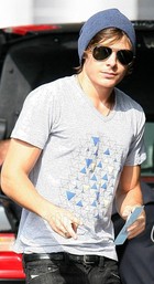 Zac Efron : zac_efron_1194121304.jpg