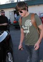 Zac Efron : zac_efron_1202836492.jpg