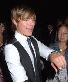 Zac Efron : zac_efron_1203114874.jpg