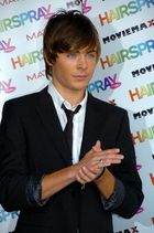 Zac Efron : zac_efron_1203115652.jpg