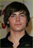 Zac Efron : zac_efron_1210288968.jpg