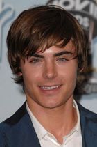 Zac Efron : zac_efron_1212938605.jpg