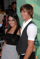 Zac Efron : zac_efron_1220488848.jpg